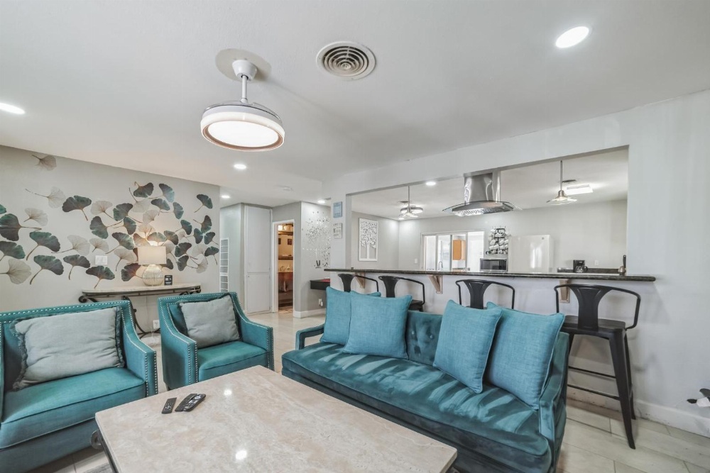 Las Vegas Retreat - 5 Mins From The Strip Home